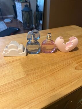 Ariana Grande Blue Heart-Cap Mini Perfume Bottle with Pink Accent
